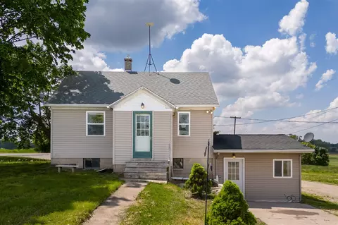 6312 W Clarksville, Clarksville, MI 48815