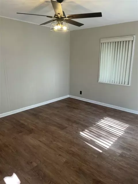 8065 Elm, Taylor, MI 48180 photo 2