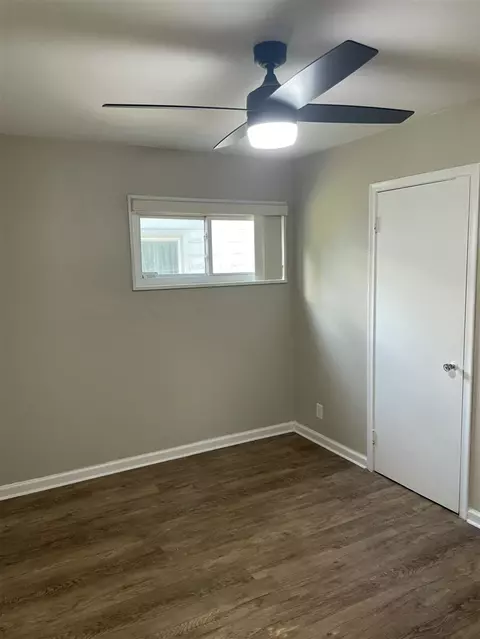 8065 Elm, Taylor, MI 48180 photo 6