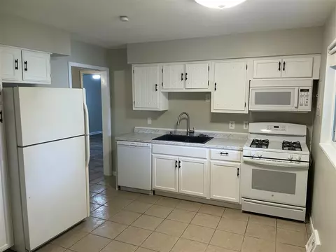 8065 Elm, Taylor, MI 48180 photo 4