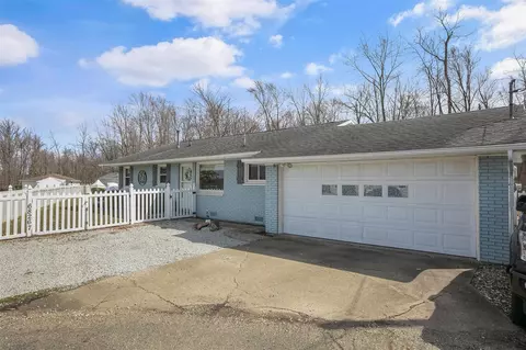 68267 Channel, Edwardsburg, MI 49112