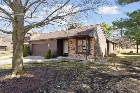 1827 Wedgefield, Jackson, MI 49201 photo 2
