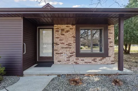 1827 Wedgefield, Jackson, MI 49201 photo 6