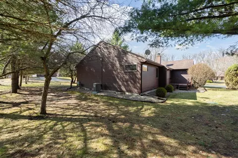 1827 Wedgefield, Jackson, MI 49201 photo 47