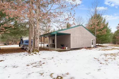 6960 N James, Irons, MI 49644
