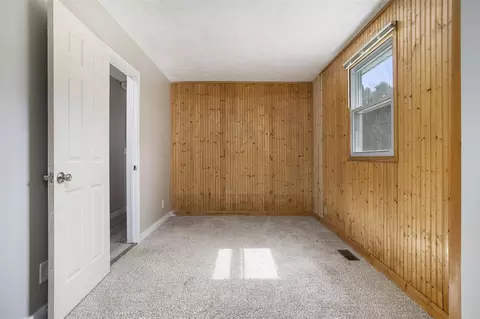 1093 Orchard, Marshall, MI 49068 photo 13