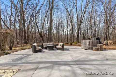 581 Wildview, Lowell, MI 49331 photo 37