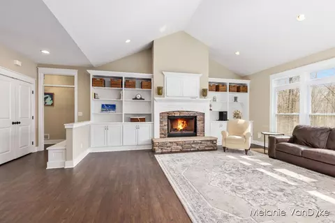 581 Wildview, Lowell, MI 49331 photo 6