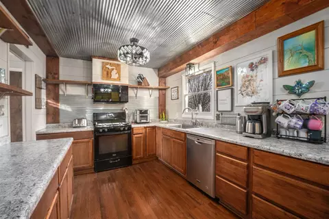 Kitchen - 57153 Tim, Three Rivers, MI 49093 photo 3 of 3