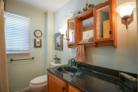 Bath - 1439 3rd, Adrian, MI 49221 photo 2 of 2