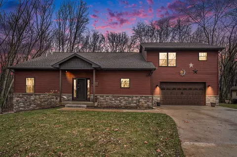 5384 E R, Scotts, MI 49088 photo 2