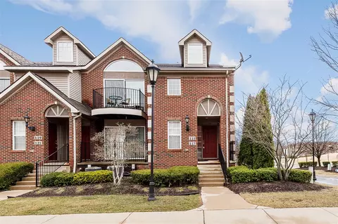 115 W Oakbrook, Ann Arbor, MI 48103