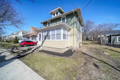607 Edgewood, Jackson, MI 49202