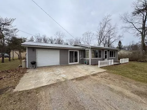 1695 Opland, Gladwin, MI 48624 photo 5