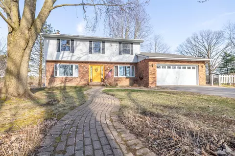 2383 Peckins, Chelsea, MI 48118