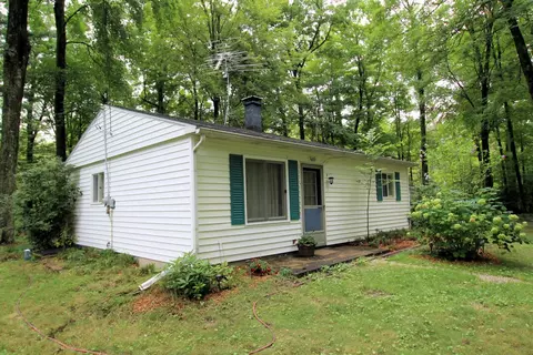 6891 S S Pne, Newaygo, MI 49337