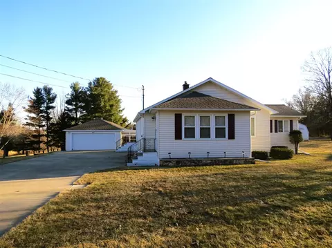 4417 Roberts, Jackson, MI 49203