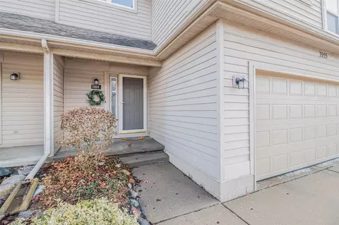 3555 Meadow Grv, Ann Arbor, MI 48108