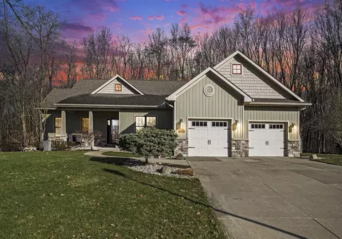 1165 Hawkins, Kalamazoo, MI 49009