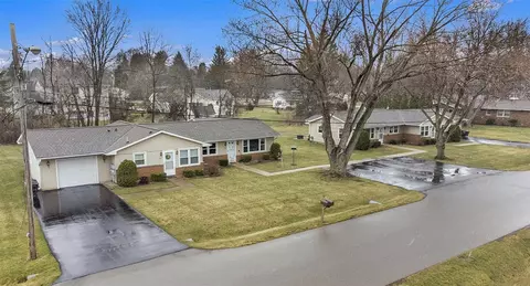 3510-3518 Victor, Spring Arbor, MI 49283