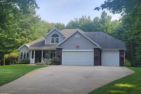 10188 Rich, West Olive, MI 49460