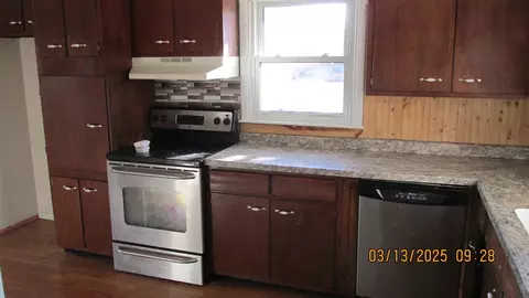 Kitchen - 7579 W Stanton, Stanton, MI 48888 photo 3 of 6