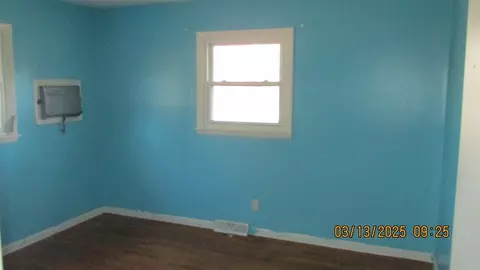 Bedroom - 7579 W Stanton, Stanton, MI 48888 photo 5 of 6
