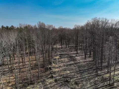 0 Youngren, Harbert, MI 49115 photo 27