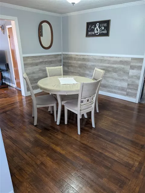 Dining - 322 S Third, Edmore, MI 48829 photo 1 of 1