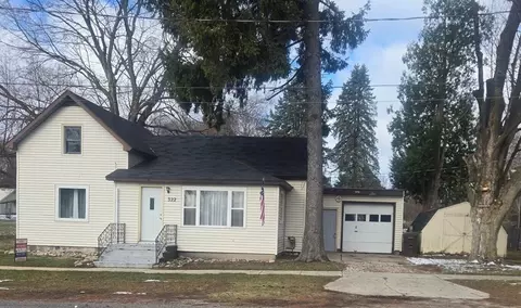 322 S Third, Edmore, MI 48829