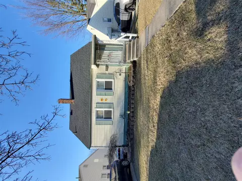 19188 Kenosha, Harper Woods, MI 48225