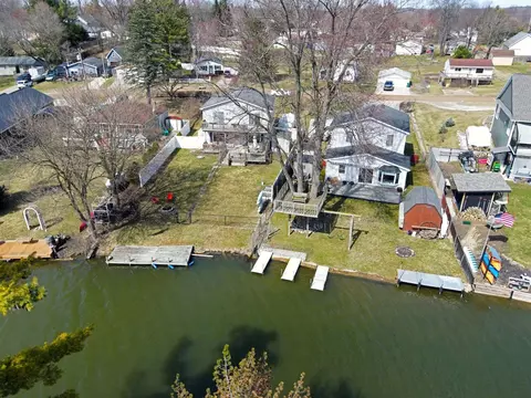 11562 Norway, Hartland, MI 48353