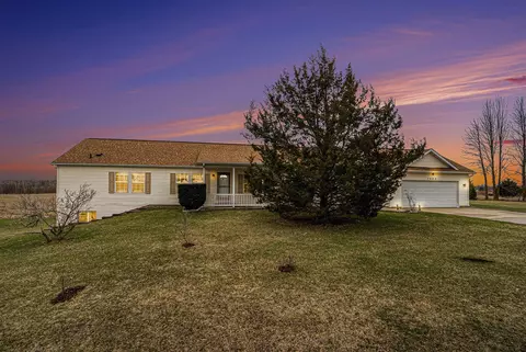 1695 6th, Martin, MI 49070