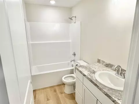 Bath - 825 Morgan, Belding, MI 48809 photo 2 of 3