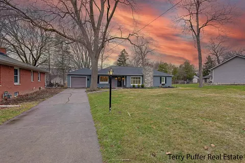123 Holmdene, Grand Rapids, MI 49503