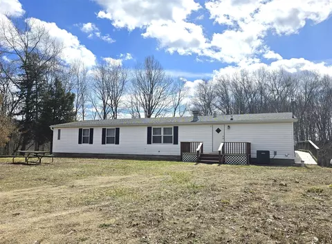 2801 W Dowling, Delton, MI 49046