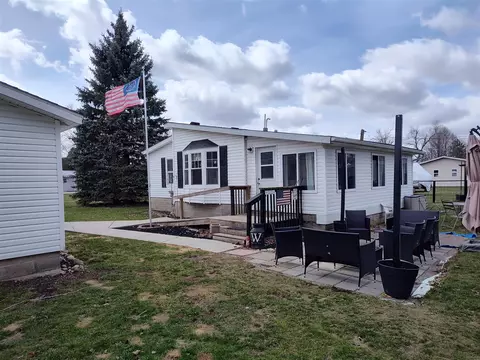948 Lukesport, Quincy, MI 49082