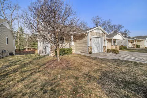 1233 Blue Heron, Ludington, MI 49431