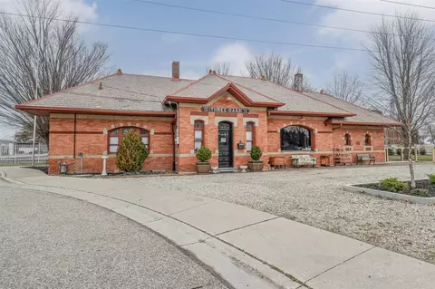 Exterior - 109 Sycamore, Three Oaks, MI 49128 photo 7 of 8