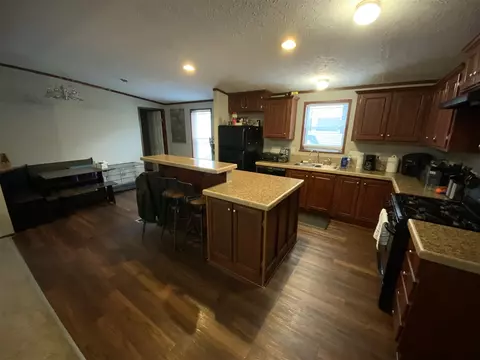 Kitchen - 3806 Catalpa, Jackson, MI 49201 photo 1 of 2