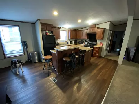 Kitchen - 3806 Catalpa, Jackson, MI 49201 photo 2 of 2