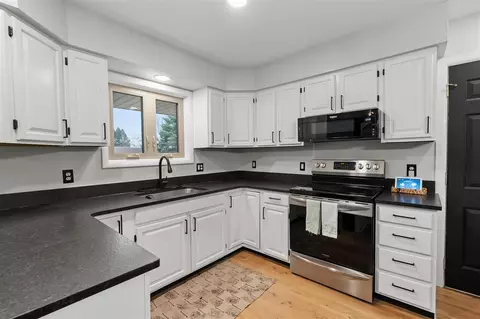 Kitchen - 445 Tulip, Schoolcraft, MI 49087 photo 1 of 7