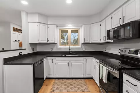 Kitchen - 445 Tulip, Schoolcraft, MI 49087 photo 2 of 7