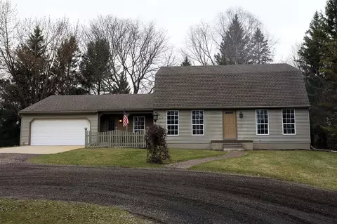 6348 Lodimeadow, Saline, MI 48176