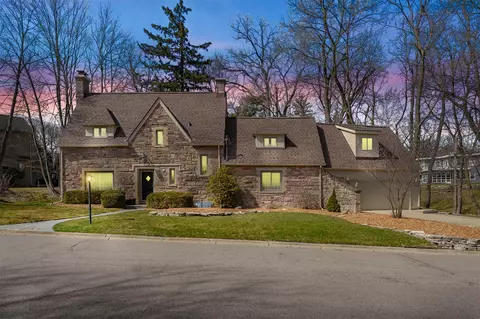 1722 Hillshire, Kalamazoo, MI 49008