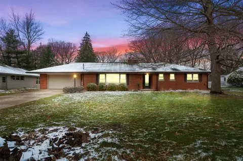 2502 Broadway, Kalamazoo, MI 49008