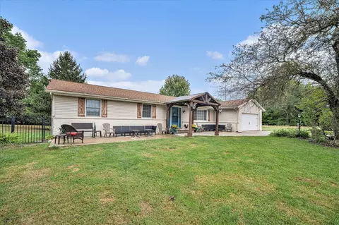Exterior - 52285 Silver, Three Rivers, MI 49093 photo 3 of 5