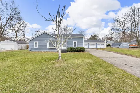 423 Grand, Michigan Center, MI 49254