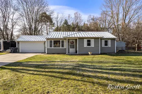 2127 Hemlock, Portage, MI 49024