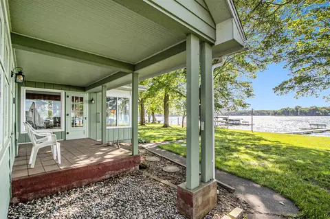 Exterior - 960 E Gull Lk, Augusta, MI 49012 photo 5 of 21
